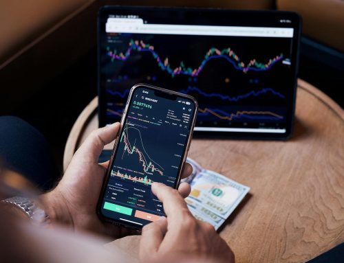 Finanzsteuerung 2026: Echtzeit-Datenanalysen vs. klassische Reporting-Methoden